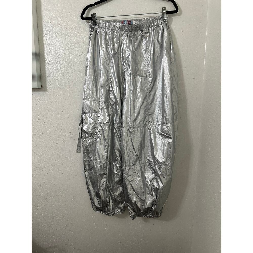 Urban outfitters cargo baggy foil pants M